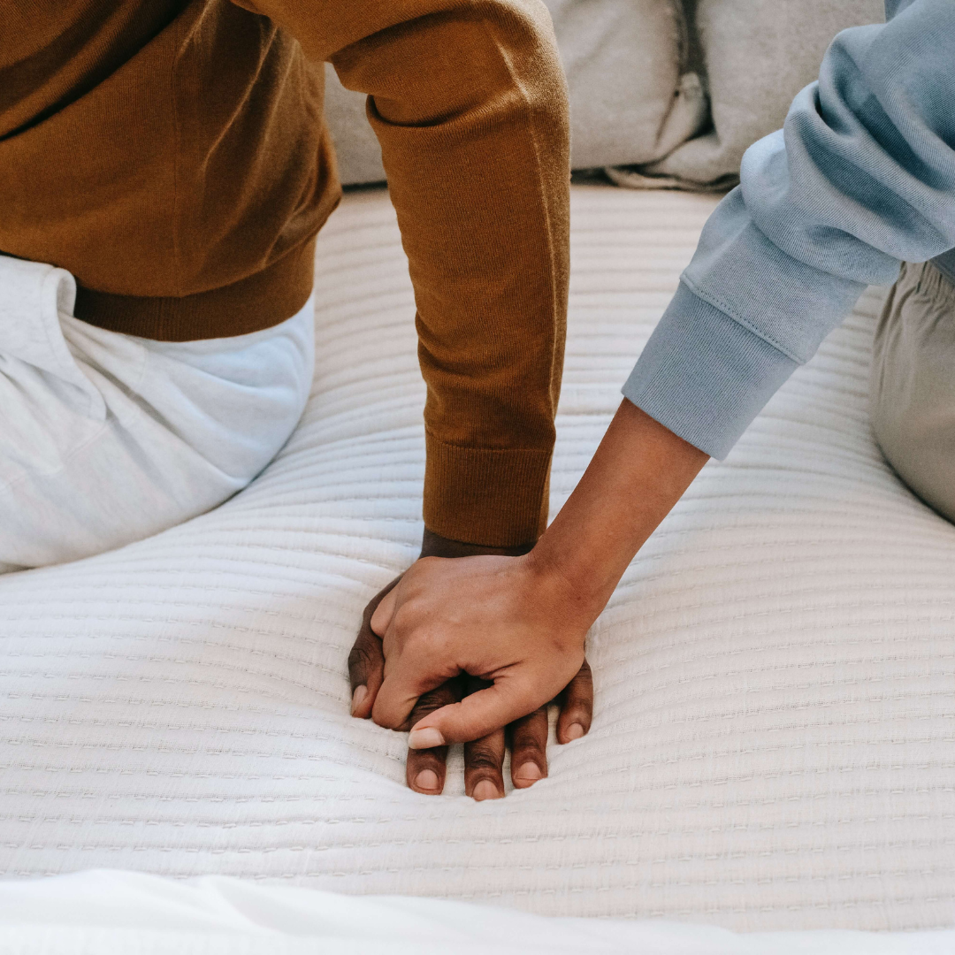 7 Ways for Couples Who Sleep in Separate Beds to Maintain Their Bond and Intimacy